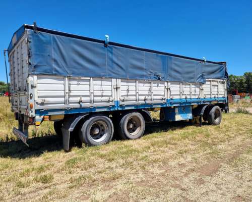 Acoplado Tahnos Baranda Volcable año 2013 con Destape