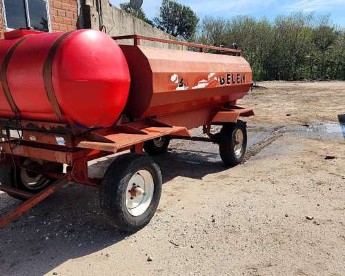 Acoplado Cisterna para Combustible Belen de 3000 Usado