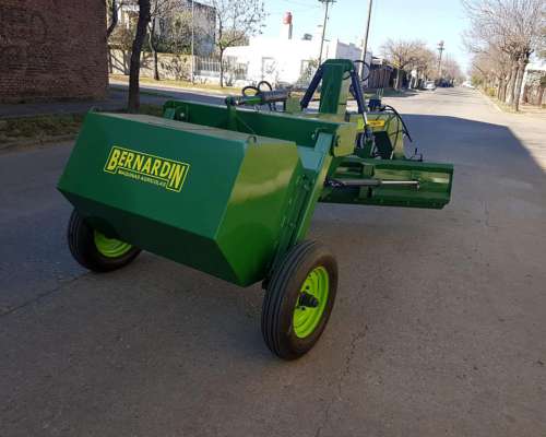 Niveladora de Arrastre 3mt con 5 Hidráulicos Bernardin