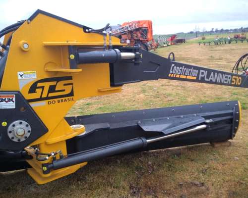 Niveladora de Arrastre Construcción GTS Planner 510 CT