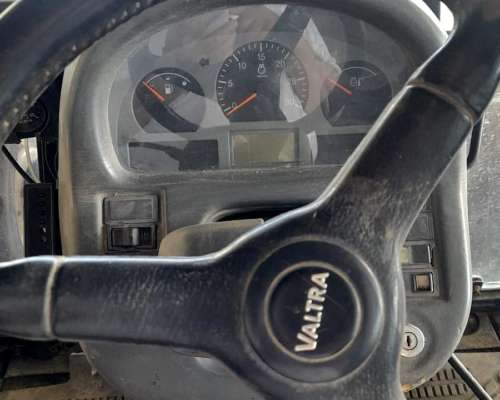 Tractor Valtra 120 HP - 2009
