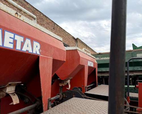 Sembradora Metar de 11 a 26 y 11 a 52