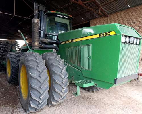 John Deere 8560. Motor Hecho Nuevo 250 HP. 700 Hs