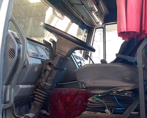 Camión Iveco Eurotech 420 año 2005