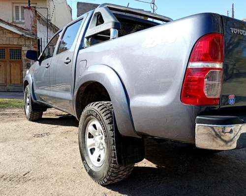 Toyota Hilux SR 4X4