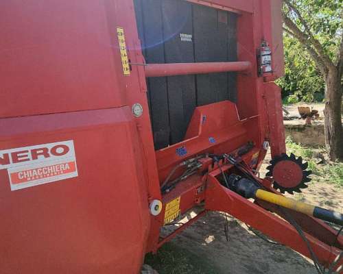 Rotoenfardadora Mainero 5880 Monitor