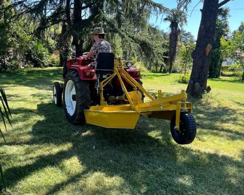 Desmalezadora 1.20 Ancho de Corte Acople de Tres Puntos