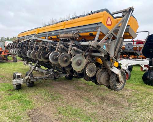 Sembradora Autotrailer de 14 a 52 cm con Monitor