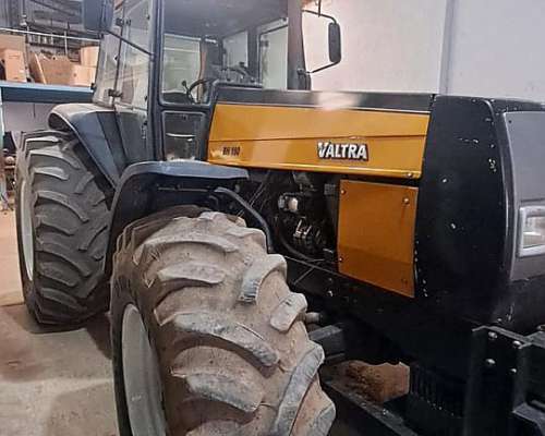 Tractor Valtra BH 160, año 2006, 2.300 Hs de Motor, Aire
