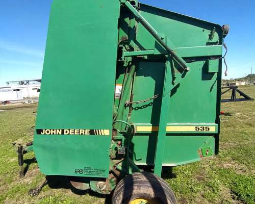 Rotoenfardadora John Deere Modelo 535