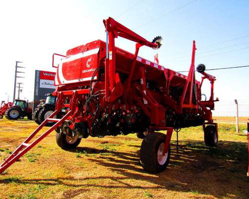 Sembradora Crucianelli Pionera de 33 a 21