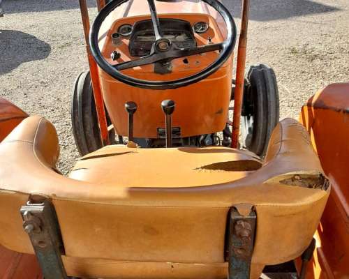 Tractor Fiat 800, Usado