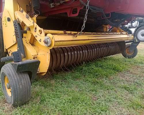 New Holland, Roll-belt 560
