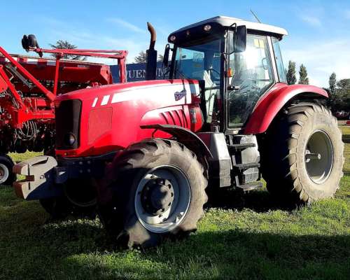 Tractor Massey Ferguson 7015 año 2015