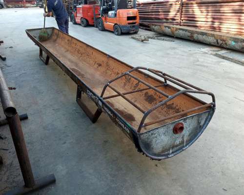 Bebedero de Metal 30 (76 CM) por Metro (sin Iva)