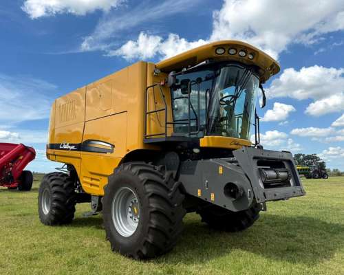 Challenger 520 año 2022 con 3500hs Draper de 35 Pies