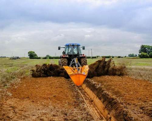 Zanjadora Modelo DBR 75 - 32 – Importada de Italia