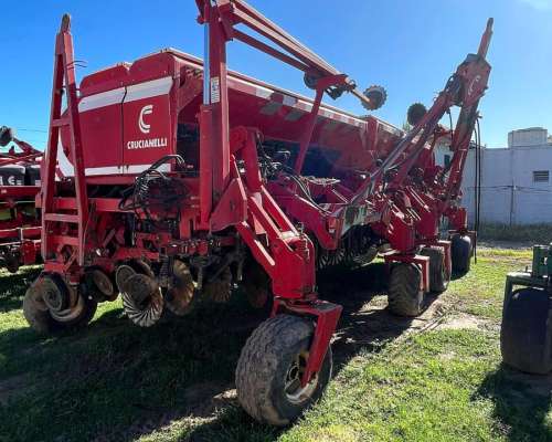 Sembradora Crucianelli, 41/21 con Alfalfero