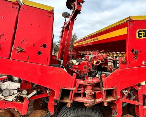 Sembradora Bertini 18 Líneas a 52cm Neumática