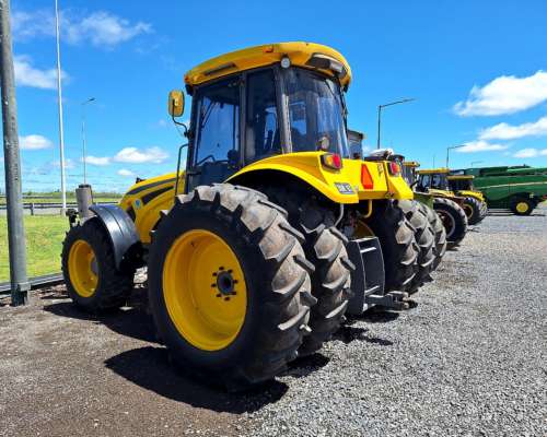 Usado - Pauny Audaz 2200 a - 4wd - Rod. Dual - 2019 - Piloto