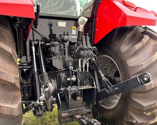 Tractor Case IH Farmall 130 a - Disponible