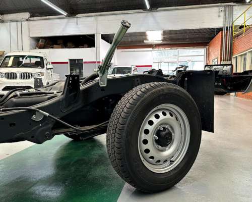 Hilux Cabina Simple 2.4 TDI Chasis 4X4 0km MY2025 Orio Hnos