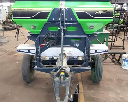 Fertilizadora Primum Arrastre o Suspendidas