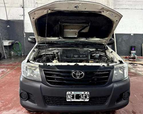 Toyota Hilux 2.5 C/S 4X2 TD DX Pack 120cv 2014 $21.999.000
