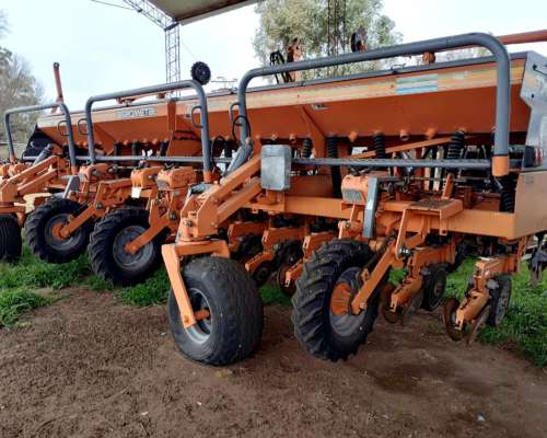 Sembradora Agrometal TX Mega 16 a 52 Precision Planting