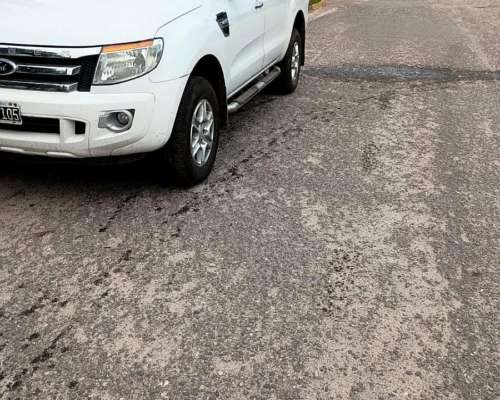 Ford Ranger XLT 2015 - 44 Automática