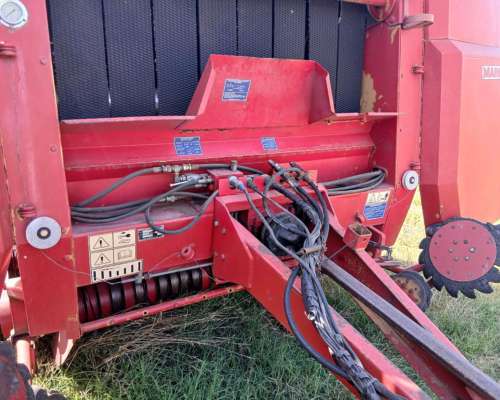 Rotoenfardadora Mainero Modelo 5880