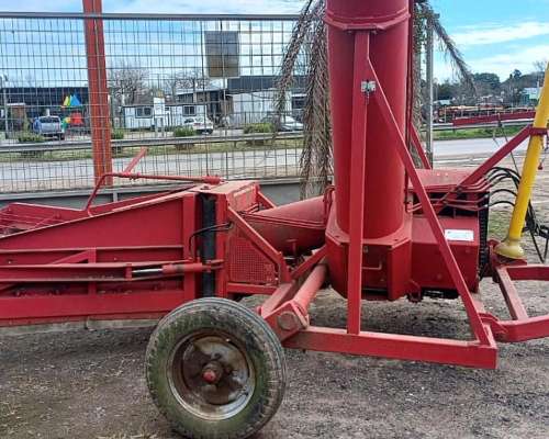 Extractora Barredora Ombu EMCO-2002 Usada