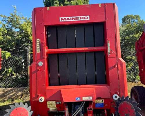 Rotoenfardadora Mainero 5870 con Monitor MRE1000