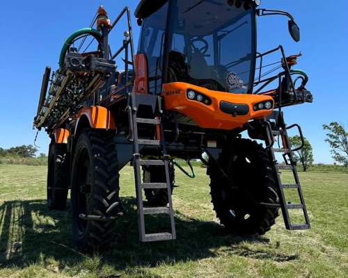 Pulverizador Praba AR 3.4 S2 , de 3400 Lts de Capacidad.