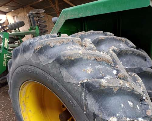 John Deere 8560. Motor Hecho Nuevo 250 HP. 700 Hs