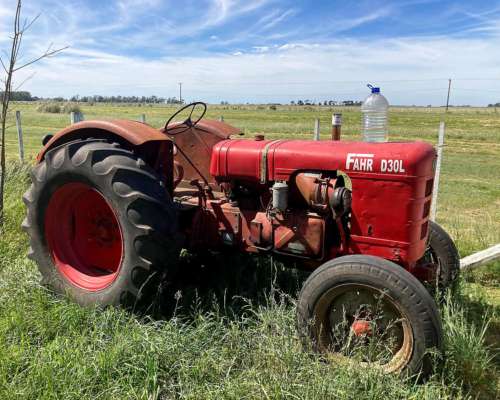 Fahr DL 30 con Toma de Fuerza e Hidráulico