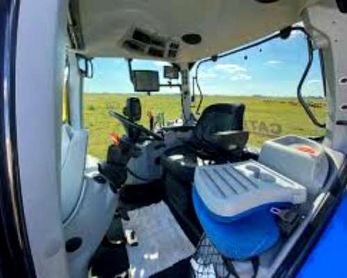 Tractor New Holland T7 Semipowershift