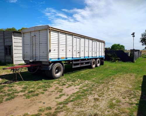 Acoplado Herman Ubicacion: Daireaux.