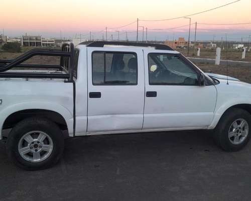Chevrolet S10 2011 Full
