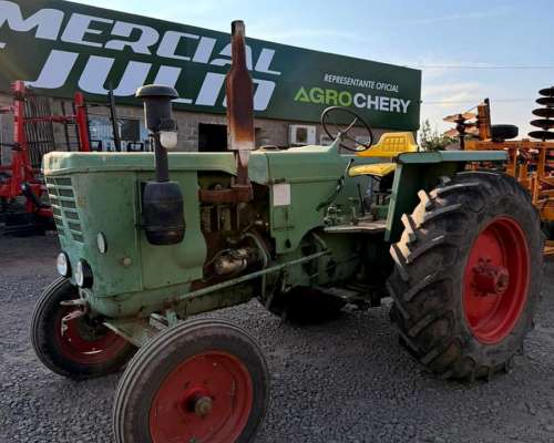 Tractor Deutz 65 con Motor 1114, Hidráulico, Toma de Fuerza