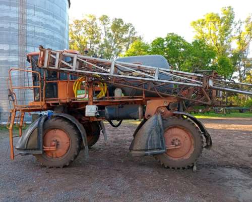 Pulverizadora Jacto Uniport 3000