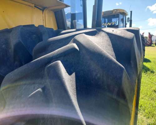 Tractor Pauny 250 Doble Traccion. Rodado Dual, 14000hs