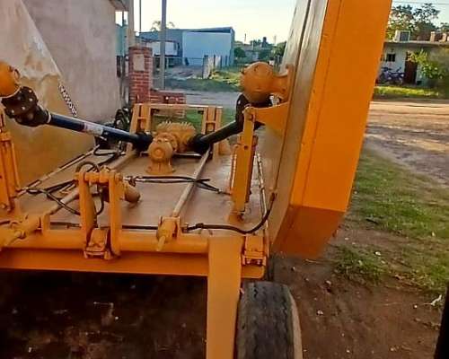 Desmalezadora de Arrastre Grosspal de 4.50 Mts