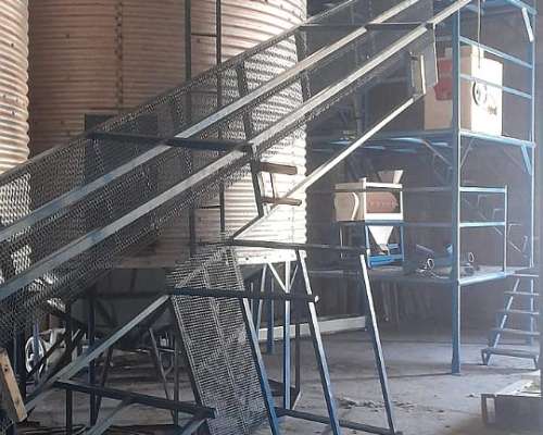 2 Silos 40 TN Cada Uno.