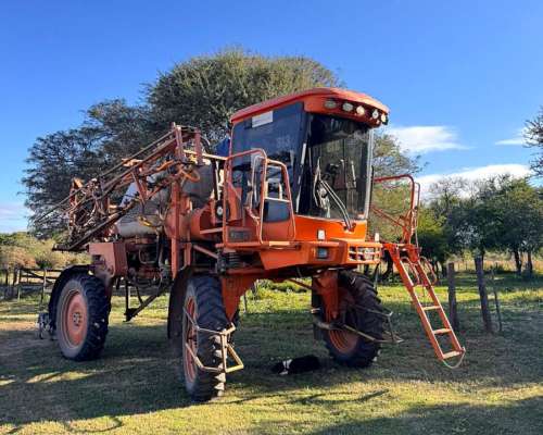 Pulverizadora Jacto Uniport 2500