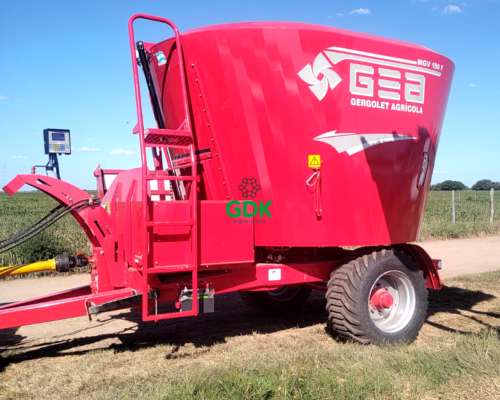Mixer Vertical MGF 150f - Gea. con Goma y Balanza.