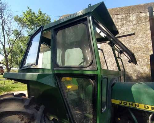 Tractor John Deere 2420