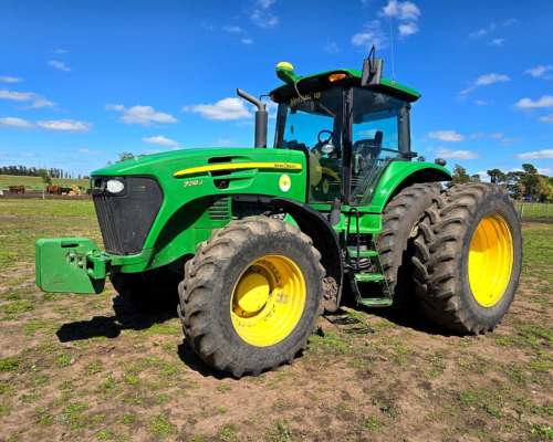 Tractor John Deere 7210j, 210 HP, 4wd,dual, 2013