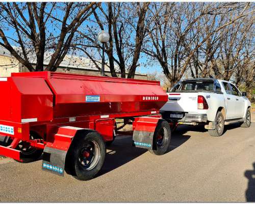 Acoplado Tanque Cisterna de Chapa para Combustible 2000 Lts.