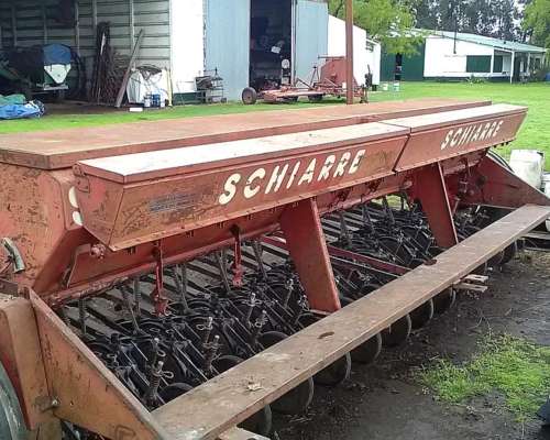 Schiarre KW 900 25 Surcos.